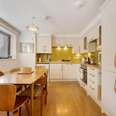 3 Bed In Oc-lr029 * Ambleside